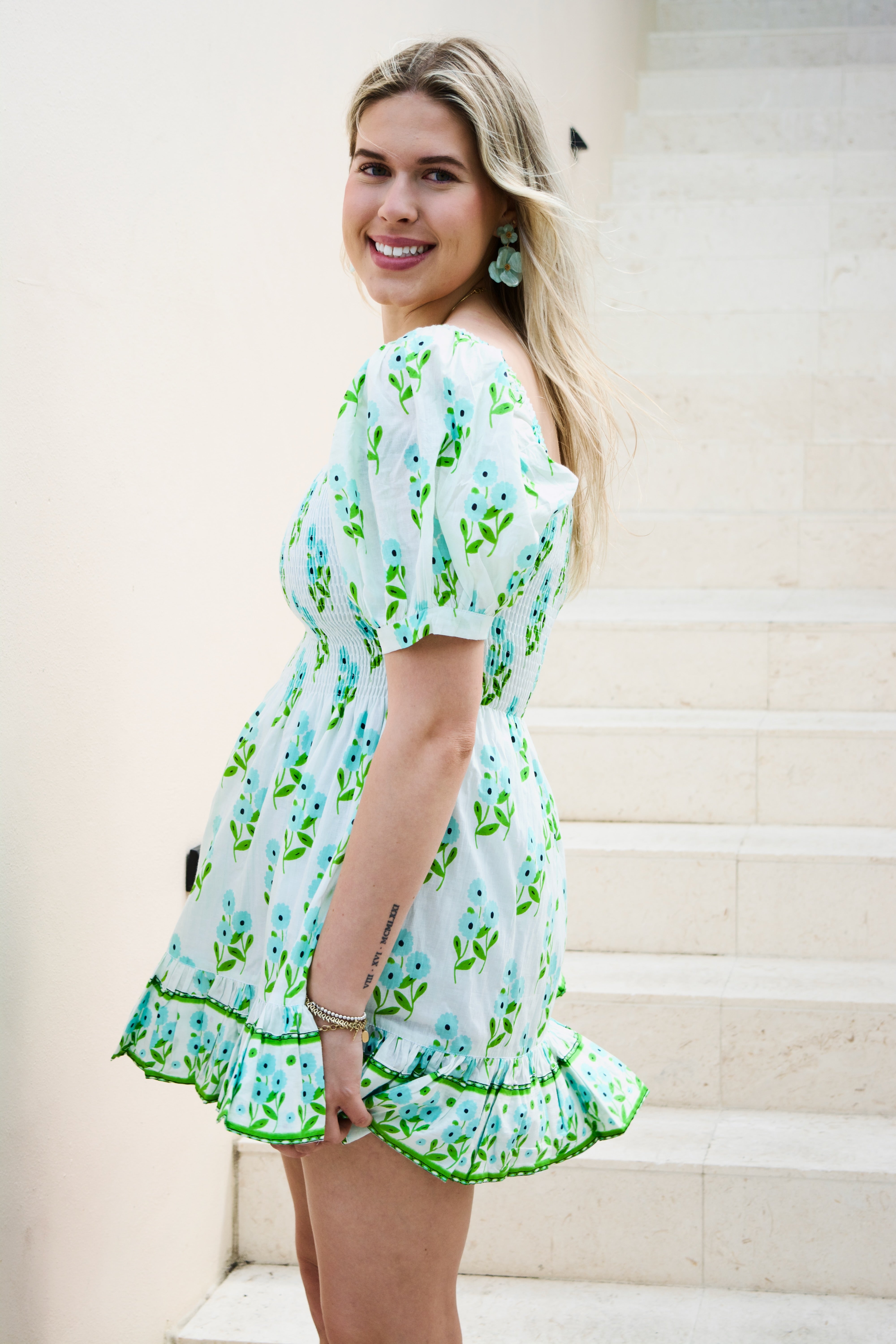 Poppy Dress Short | Bunch of Daisies | Aqua image 2