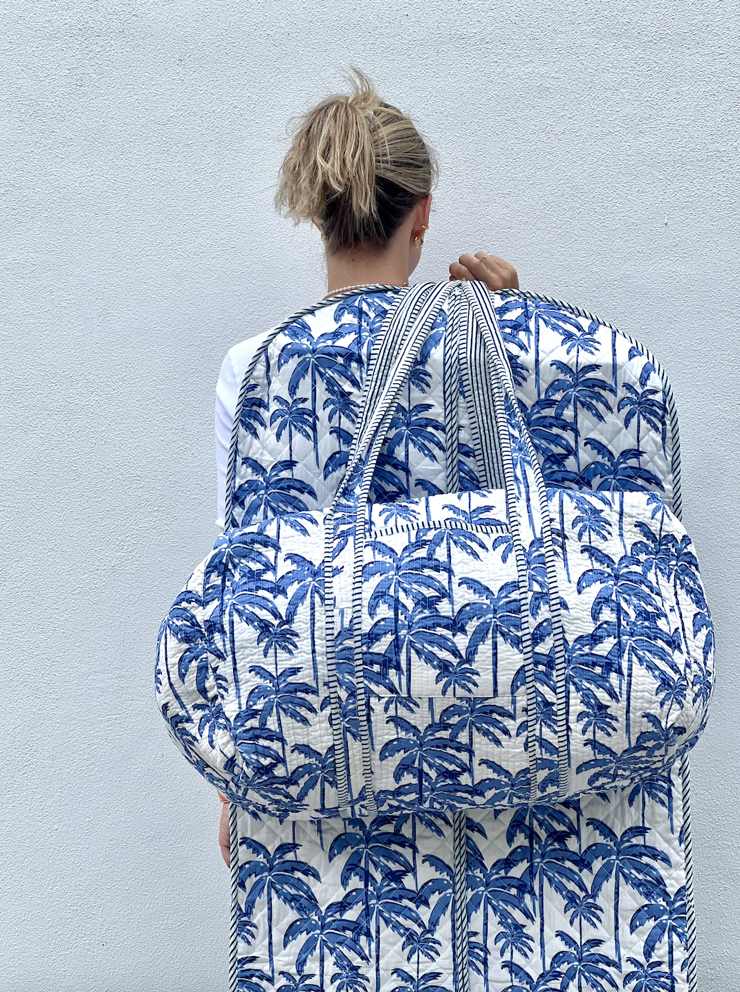 Garment Bag | Paradise Palm | Blue/White image 0