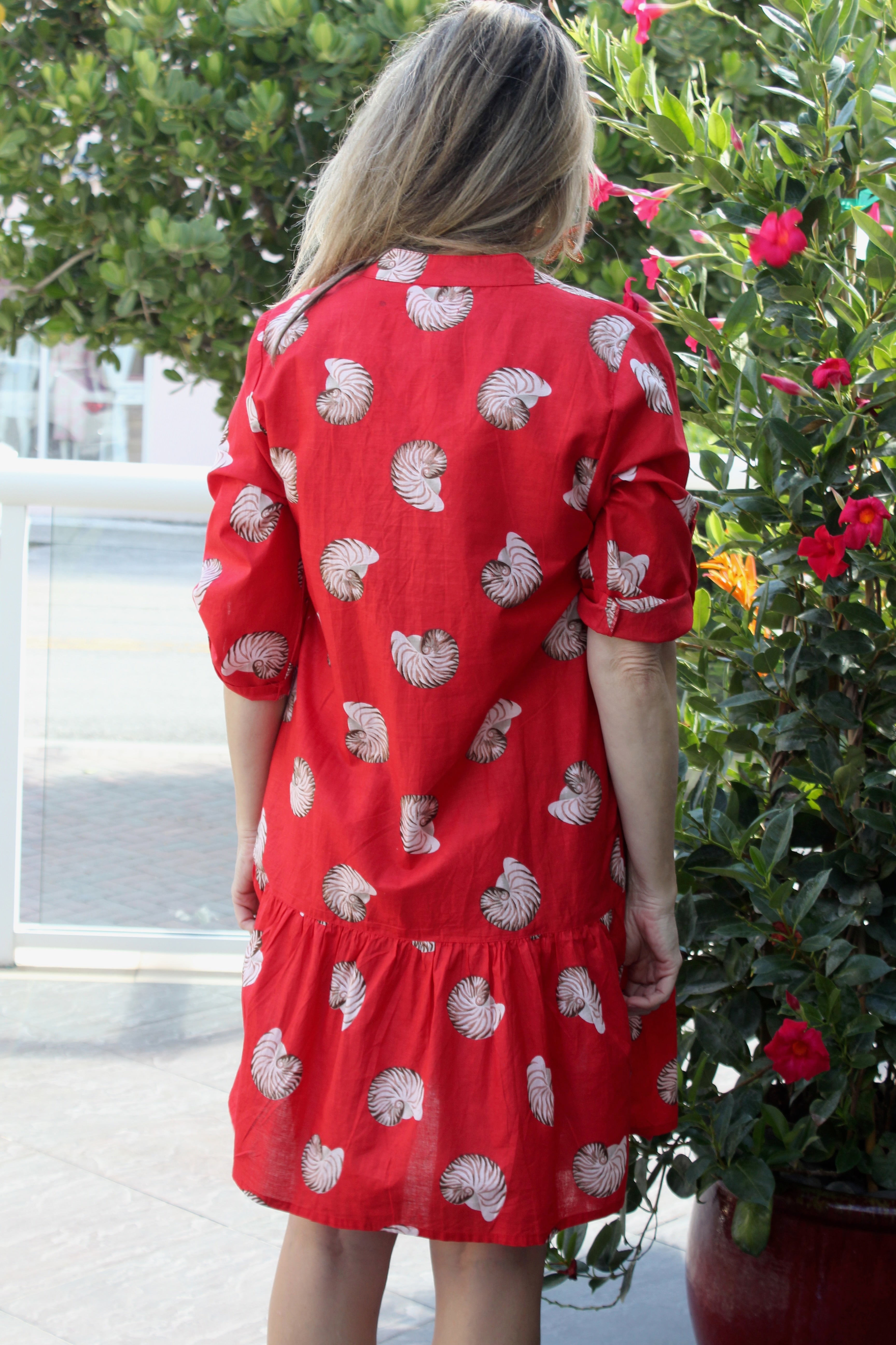 Clare Tiered Dress Short | Sea Shells | Red