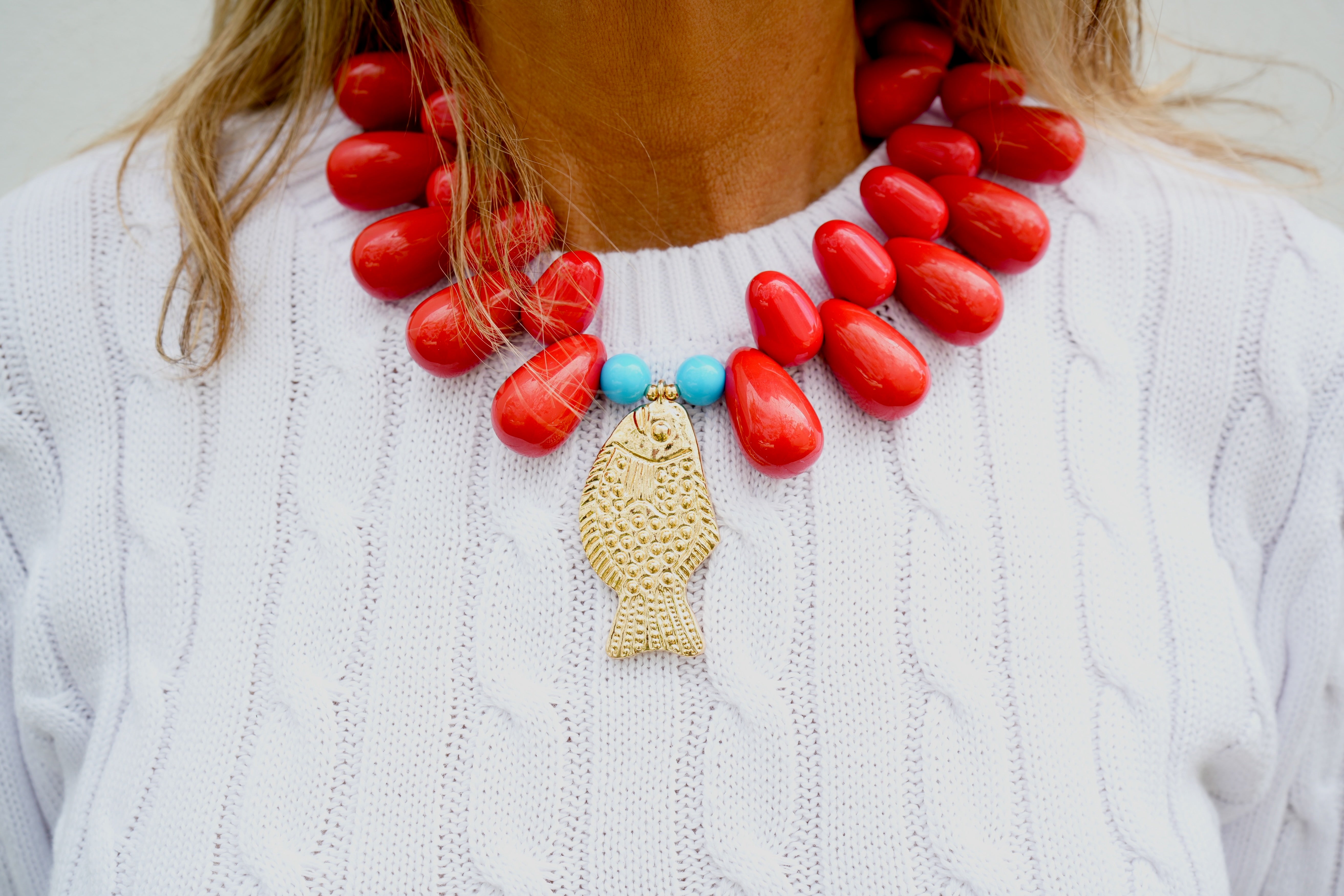 Lucky Fish- Kitsch und Meer- Statement-Halskette aus Harzperlen