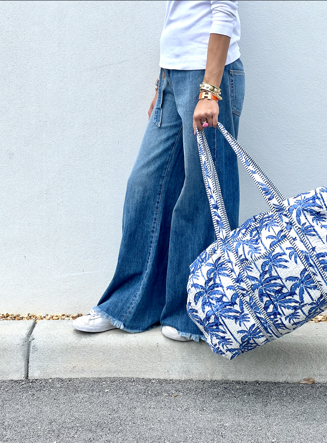 Block Printed Duffle | Paradise Palm | White/Blue image 0